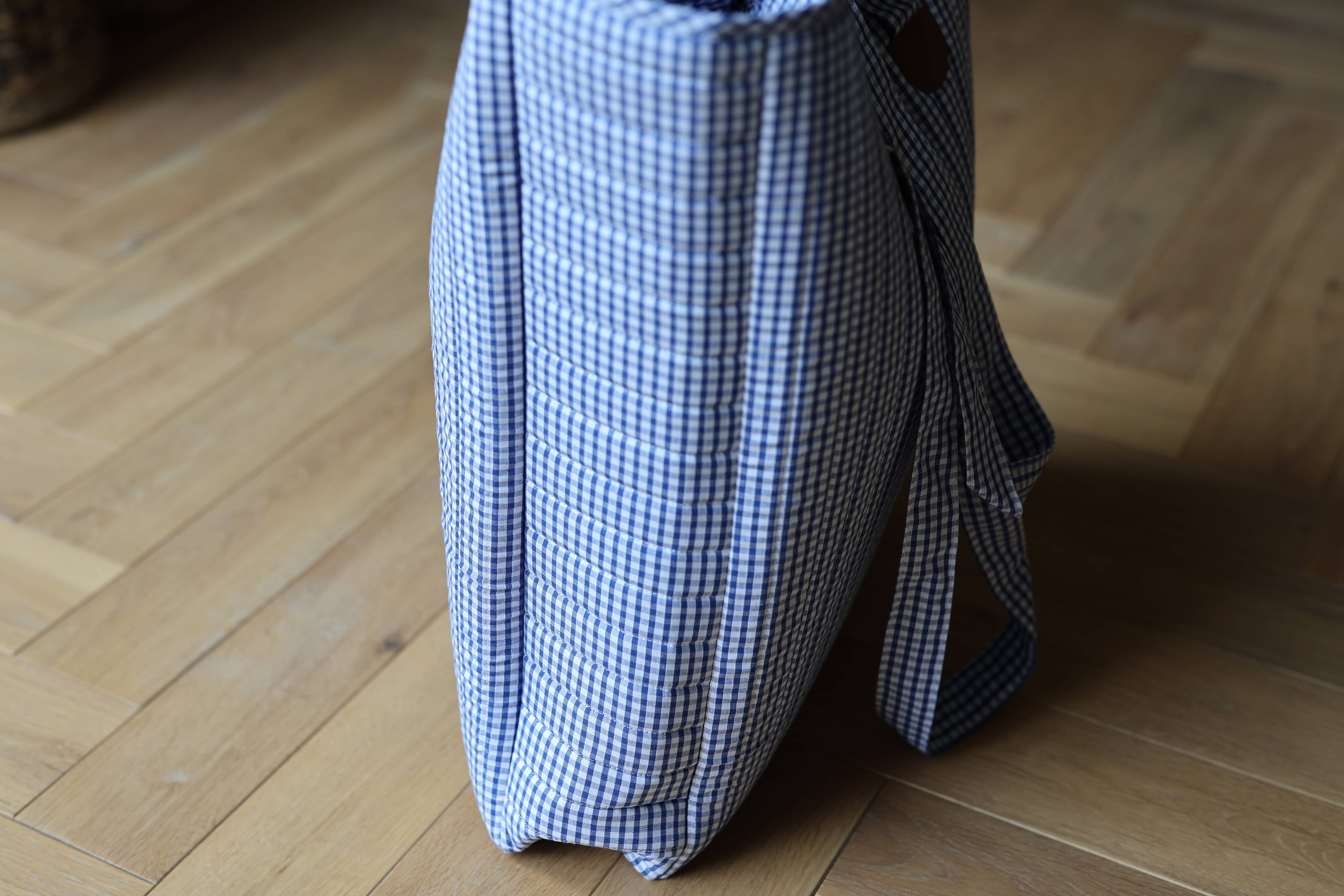 Sac cabas matelassé Le Titi Sac en coton vichy bleu et cuir, cousu dans mon atelier, soufflet
